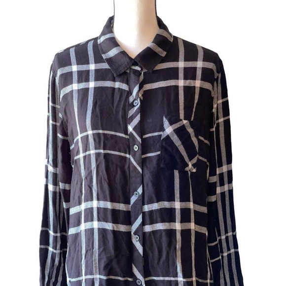 Rails Size L Black and White Plaid Soft Rayon Button Front Long Sleeve Top - Picture 2 of 10